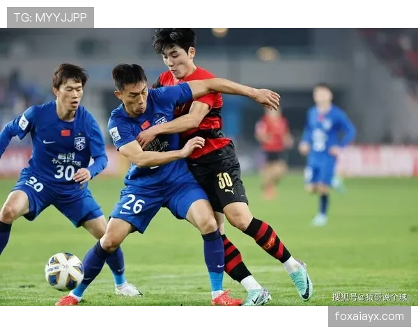 上海申花公布最新伤病名单，备战受阻但状态回暖引关注