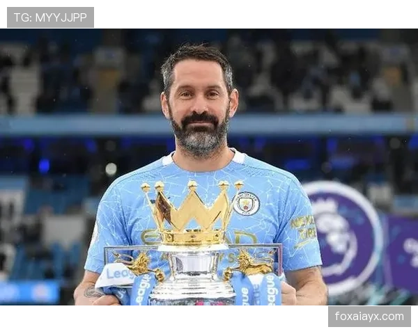 Rodri持续稳定发挥，铸就曼城中场传奇，成球迷心中不灭英雄