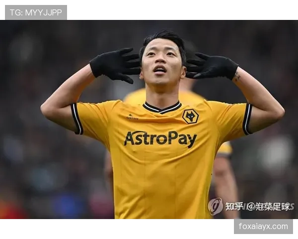 黄喜灿射门方式多样，近期表现稳健值得关注